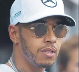  ?? FOTO: AP ?? Lewis Hamilton peleará hoy por la pole en Mónaco, donde ayer fue jornada de asueto