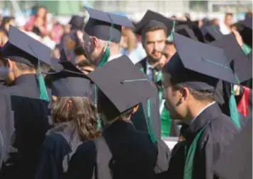  ?? |DREAMSTIME ?? Los graduados suelen ser víctimas de los organizado­res al momento de ofrecer los paquetes.