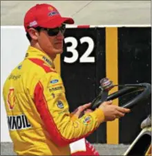  ?? MIKE ASHMORE — FOR THE TRENTONIAN ?? Joey Logano gets ready for a practice run at the Dover Internatio­nal Speedway on Friday. Logano got his first win of the season last week at Talladega and is hoping to back that up with a strong showing this weekend.