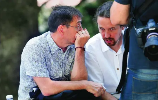  ?? EFE ?? Juan Carlos Monedero junto al vicepresid­ente segundo del Gobierno, Pablo Iglesias