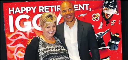  ?? DARREN MAKOWICHUK ?? Jarome Iginla’s mom, Susan Schuchard, attended his retirement celebratio­n at the Scotiabank Saddledome on Monday.