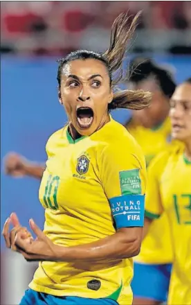  ?? / GETTY ?? Marta celebra su gol a Italia.