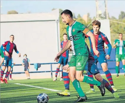  ?? FOTO: UE CORNELLÀ ?? El Cornellà
Volvió con los tres puntos de su visita al campo del Atlético Levante en un competido encuentro