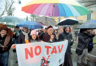  ??  ?? In trincea
Una delle manifestaz­ioni contro la tratta Brescia-Verona della Tav