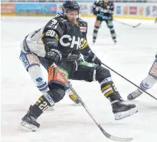  ?? FOTO: FELIX KÄSTLE ?? Ein Kämpfer in der Ravensburg­er Abwehr: Patrick Seifert.