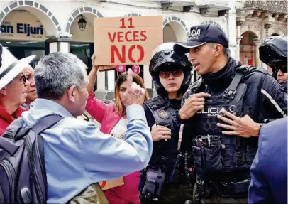  ?? API ?? ▶La campaña por la consulta popular y referéndum también estuvo marcada por mensajes en contra de dos preguntas.