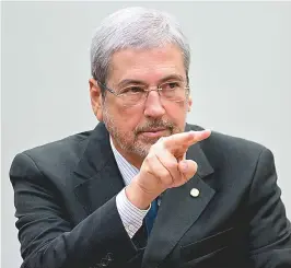  ??  ?? O ministro da Secretaria de Governo, Antônio Imbassahy (PSDB)