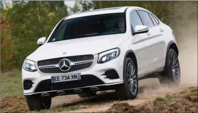  ??  ?? Le GLC Coupé s’offre une incroyable personnali­té de style et un aspect luxueux.