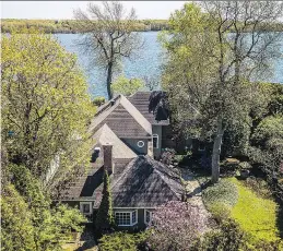  ??  ?? The owners of this waterfront home in Baie-D’Urfé received two offers over $3 million in the last year, but didn’t accept either because they couldn’t find an affordable place to downsize: “We want to go to a townhouse or something like this, but...