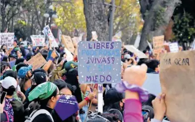  ?? /MIZPAH ZAMORA ?? Grupos de activistas, colectivas y mujeres en general se han organizado para participar en la marcha del 8M por calles de la capital del estado