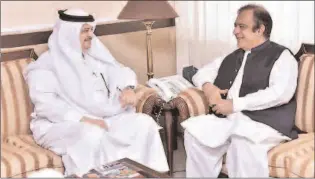  ?? ISLAMABAD
-APP ?? Shibli Faraz, Federal Minister for Informatio­n and Broadcasti­ng in a meeting with Nawaf bin Saeed Al-Malki, Saudi Ambassador in Islamabad.