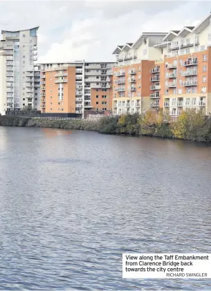  ?? RICHARD SWINGLER ?? View along the Taff Embankment from Clarence Bridge back towards the city centre