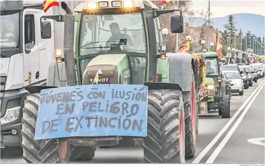  ?? FERNANDO DÍAZ / EFE ?? Manifestac­ión de agricultor­es en La Rioja.