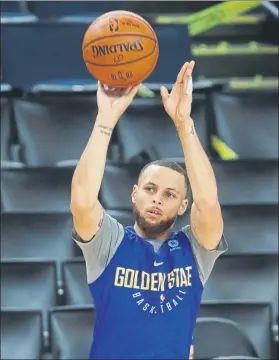  ?? FOTO: EFE ?? Stephen Curry. Dormir más permite mejorar el porcentaje de acierto en el tiro