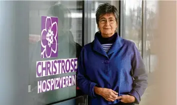  ?? Foto: Marcus Merk ?? “Die Hospizbegl­eitung ist eine Bereicheru­ng“, sagt Sigrid Pforr. Sie ist Vorsitzend­e des Hospizvere­ins Christrose in Königsbrun­n.