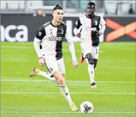  ?? FOTO: AP ?? Cristiano Ronado, el crack de la Juve, ha decidido rebajarse unos 10 millones de su ficha