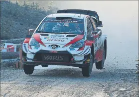  ?? FOTO: EFE ?? Elfyn Evans, saltando en uno de los cuatro tramos de ayer en un rally sin nieve