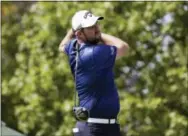  ?? NAM Y. HUH — THE ASSOCIATED PRESS ?? Marc Leishman watches his tee shot on the fourth hole during the second round of the BMW Championsh­ip at Conway Farms Golf Club, Friday, in Lake Forest, Ill.