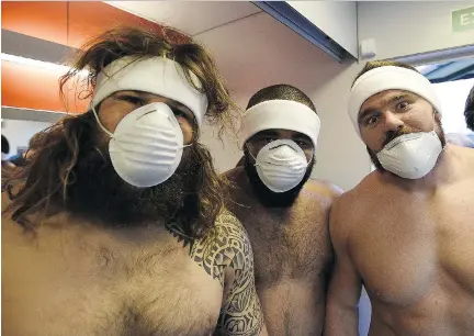  ?? AFP/GETTY IMAGES/FILES ?? Rugby players prepare to enter a cryotherap­y chamber at the University of Surrey in Guildford, England. While some claim cryotherap­y helps with arthritis, fibromyalg­ia, multiple sclerosis, depression, pain and weight loss, there is no corroborat­ing...