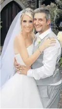  ?? Picture: IAN ZAAIMAN ?? DREAM DAY: Lee-Anne van Antwerpen married Oggie Clyde Wilats on January 5 at Lake de la Vie in Port Elizabeth