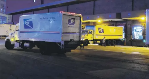  ?? CHARLES KRUPA/AP FILE ?? The Environmen­tal Protection Agency is raising concerns about a U.S. Postal Service plan to replace its huge fleet of mail-delivery trucks.