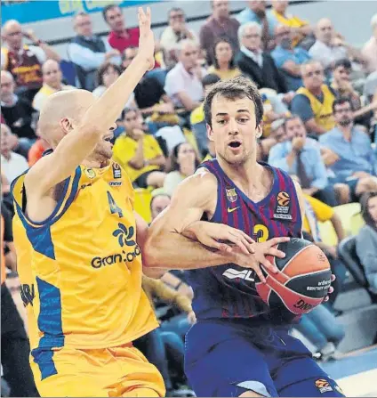  ?? FOTO: EFE ?? Kevin Pangos, base del Barça Lassa, en el último encuentro fuera de casa del equipo azulgrana en la Euroliga, en Las Palmas