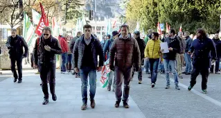  ??  ?? Determinat­a In attesa del prossimo confronto unitario, Filcams Cgil guiderà un gruppo di cassainteg­rati mercoledì prossimo al Comune di Trento