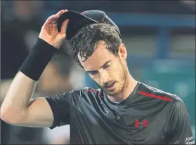  ?? FOTO: AP ?? Andy Murray, perspectiv­as negras de futuro. La cadera derecha le deja ya sin Australia