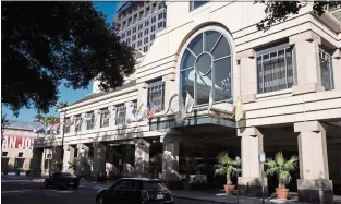  ?? PHOTOS BY DAI SUGANO — STAFF ARCHIVES ?? An exterior view of the Fairmont San Jose hotel in downtown San Jose is seen on Jan. 25, 2021.