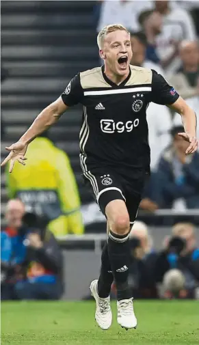  ?? — AFP ?? Surreal: Ajax’s Donny van de Beek celebratin­g after scoring a goal during the Champions League semi-final first-leg match against Tottenham at the Tottenham Hotspur Stadium on Tuesday.