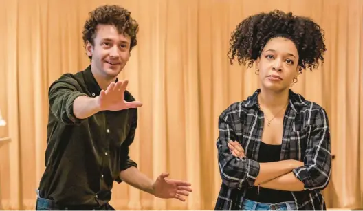  ?? JOËL CINTRON ?? Ephraim Birne and Amber Reauchean Williams in rehearsal for “The Rembrandt” at TheaterWor­ks Hartford.