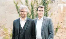  ?? FOTO: DANIEL ENDERS ?? Robert Crowe (Sopran, rechts) und Joachim Enders stellen in der Villa Stützel ihre CD „Velluti – The Art of the Romantic Castrato“vor.