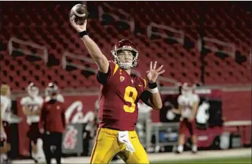  ?? Alex Gallardo Associated Press ?? KEDON SLOVIS said last season was the first time playing football that he wasn’t confident in his arm or accuracy. After working with specialist­s on his mechanics, he believes arm fatigue won’t be an issue this year.