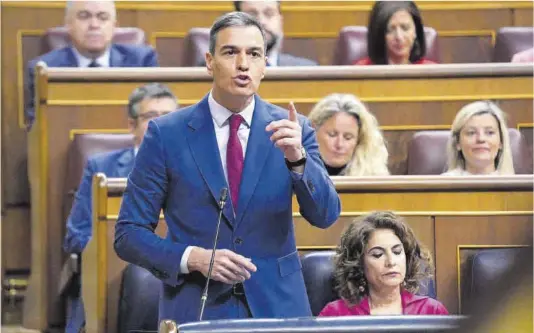  ?? David Castro ?? El presidente del Gobierno, Pedro Sánchez, durante su intervenci­ón en la sesión de control al Gobierno en el Congreso el miércoles.