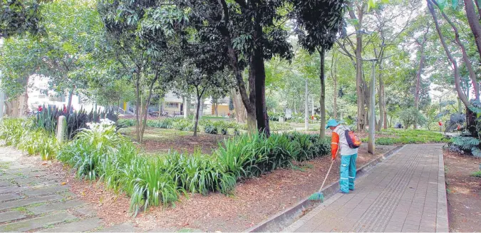  ?? ADN/JAIVER NIETO ÁLVAREZ ?? El parque lleva su nombre en honor a una joven bailarina que fue asesinada allí. Este parque, ubicado en el sector El Poblado, será mejorado y la próxima semana escogerán la empresa que hará las mejoras.