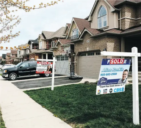  ?? MARK SOMMERFELD / BLOOMBERG FILES ?? The Toronto Real Estate Board, which represents more than 50,000 realtors across the Greater Toronto Area, claims website Mongohouse is “employing various techniques to illegally data scrape” its informatio­n.