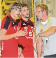  ?? Foto: Roland Furthmair ?? SCV Trainer Stefan Schramm trifft mit seinem Team (hier von links Matthias Stetter und Kevin Jähn) gleich auf die TG Biberach.