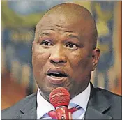  ??  ?? LUBABALO OSCAR MABUYANE