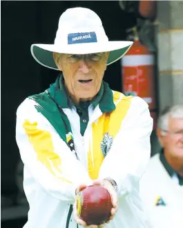  ??  ?? Warragul lead Ted Holland takes aim as his team plays strongly to defeat Yinnar 29/11 in division three action on Saturday.