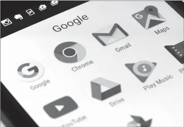  ??  ?? GOOGLE. Los equipos con Android le proporcion­an mucha informació­n.