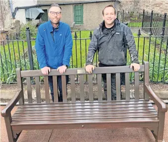  ?? ?? Proactive Friends of Crieff Cemetery chair Mark Hunter with fellow volunteer Craig Finlay