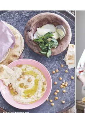  ??  ?? Saïda-style hummus met gemarineer­de koolrabi