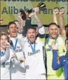  ??  ?? Ramos, con el trofeo de 2017.