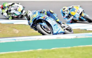  ?? AFP photo ?? Team Suzuki Ecstar’s Italian rider Andrea Iannone (C), EG 0,0 Marc VDS’s Swiss rider Thomas Luthi (R) and LCR Honda Castrol’s British rider Cal Crutchlow take a corner during the second practice session at the Phillip Island circuit on October 26, 2018.—