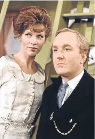  ??  ?? Left: Robert Hardy, right, with fellow All Creatures Great and Small cast members Peter Davidson, Carol Drinkwater and Christophe­r Timothy. Above: with Sarah Lawson in The Sunday Playhouse.