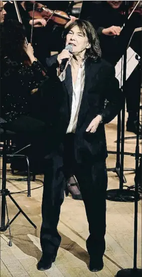  ?? GETTY ?? Birkin, en uno de sus recitales con orquesta en homenaje a Gainsbourg