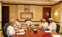  ?? - Supplied picture ?? REVIEW MEETING: The board also discussed the CBO report on the volume of funding extended by the banking sector in the Sultanate to the small and medium enterprise­s.