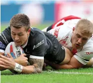  ?? REX ?? top man: Jamie Shaul scores Hull’s second