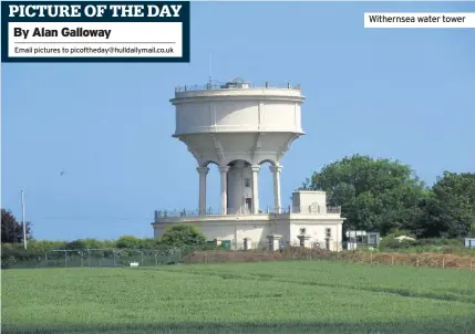  ??  ?? Withernsea water tower