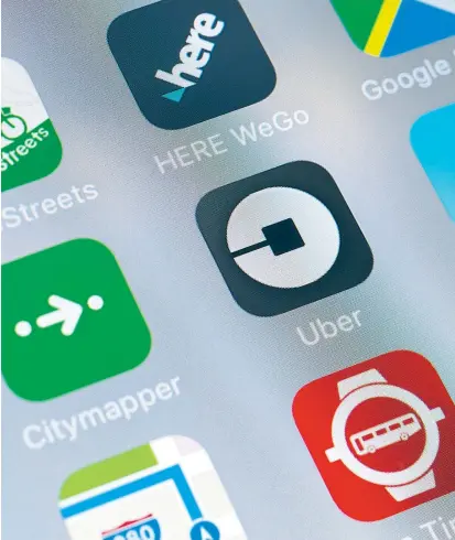  ??  ?? Seit Dienstagab­end ist Uber in Wien und Umgebung wieder aktiv. Wie lange sich das Unternehme­n in Österreich nach einer Gesetzesno­velle langfristi­g halten kann, ist ungewiss.